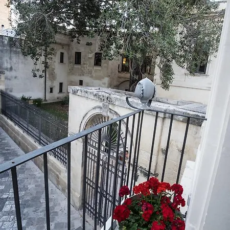 Palazzo Sant'anna לצ'ה