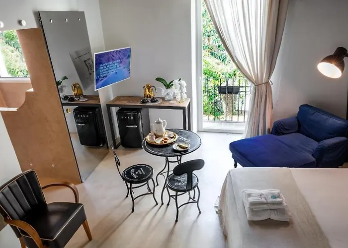 Palazzo Sant'anna 4* לצ'ה